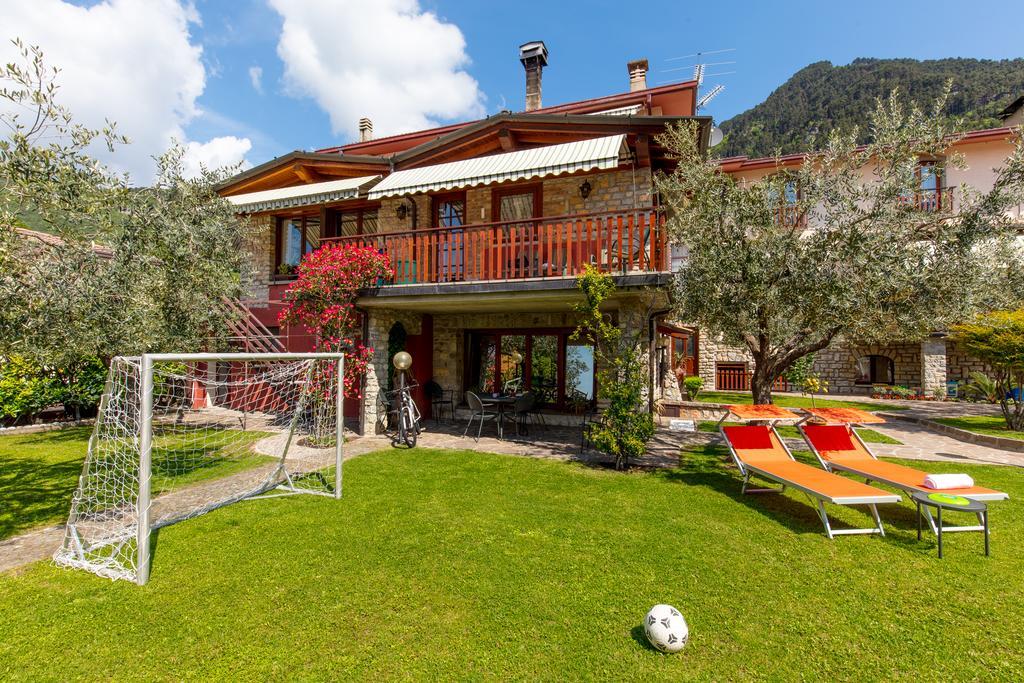 Villa Mariarosa Apartments Tignale Exterior photo